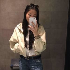 Meet your Posher, Talia